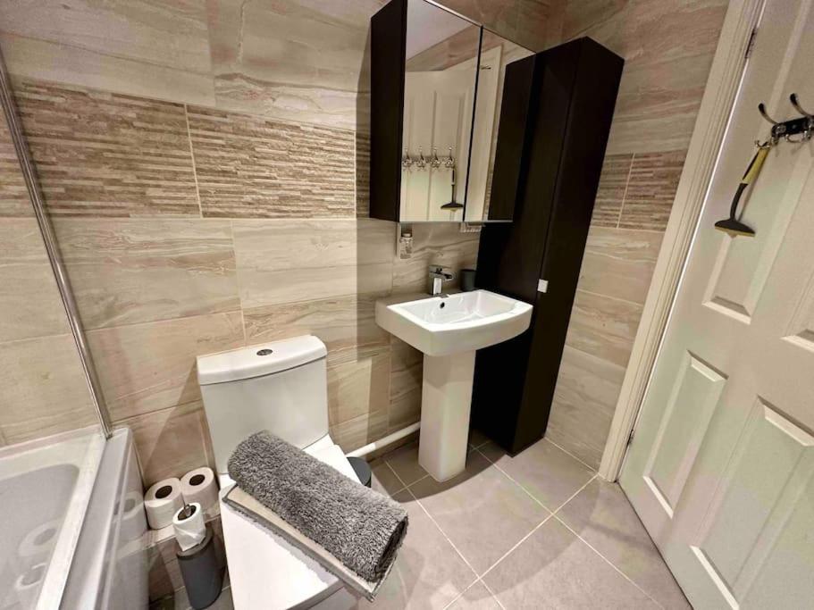 Waterside Mufc & Trafford Centre Townhouse 4 Bedroom Free Parking Manchester Kültér fotó